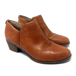 Naturalizer Zarie Ankle Booties 9.5M Genuine Leather Stacked Heel Minimalist